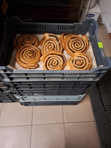 307949032_10217414122184948_1429290914452712543_n